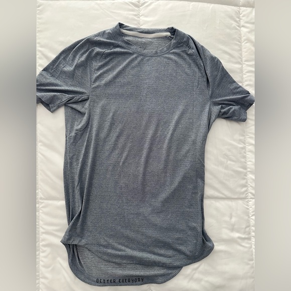 Lulu lemon short sleeve - Picture 1 of 2